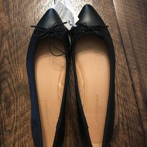 Banana republic flats size 7